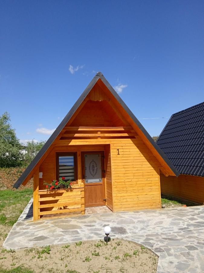 Hanul Vanatorului Gura Humorului Buitenkant foto